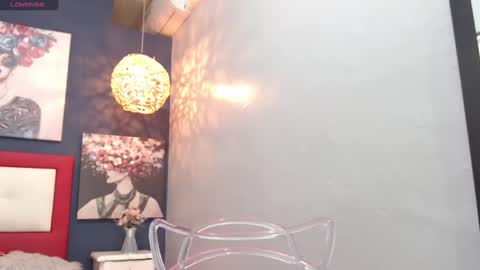 Snapshot of valerynbrown chatting on 01-25-25, 08:31 valery online show from 01-25-25, 08:31