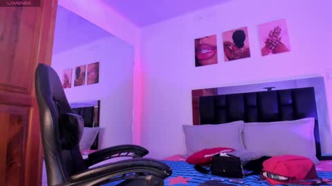 ValeryTs1 online show from 04-25-26, 06:38