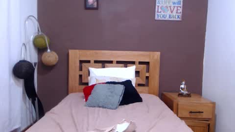 Sofia online show from 11-20-25, 11:48