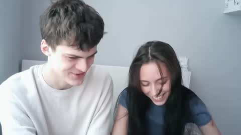 Snapshot of valesios chatting on 11-24-25, 11:21 valesios online show from 11-24-25, 11:21