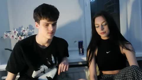 Snapshot of valesios chatting on 12-04-25, 04:05 valesios online show from 12-04-25, 04:05