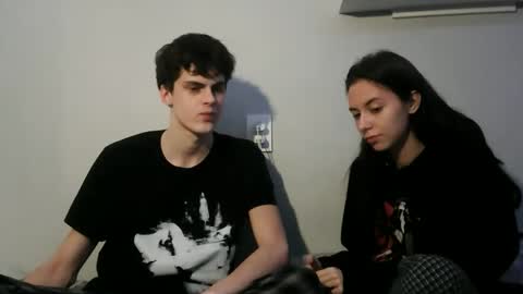 Snapshot of valesios chatting on 12-22-25, 11:46 valesios online show from 12-22-25, 11:46