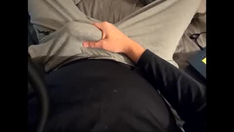 Snapshot of valhal2020 chatting on 10-02-25, 01:34 Valhal online show from 10-02-25, 01:34