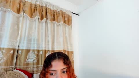 Snapshot of valientegirl_ chatting on 12-28-24, 07:22 VALIENTE  online show from 12-28-24, 07:22