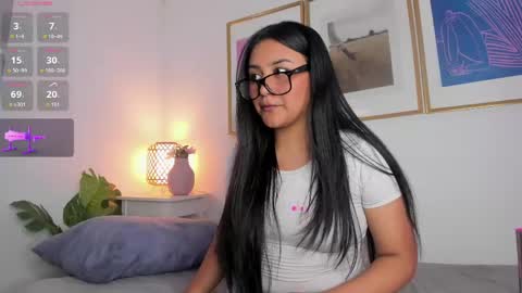Snapshot of valka_collins chatting on 06-04-26, 07:42 Valka online show from 06-04-26, 07:42