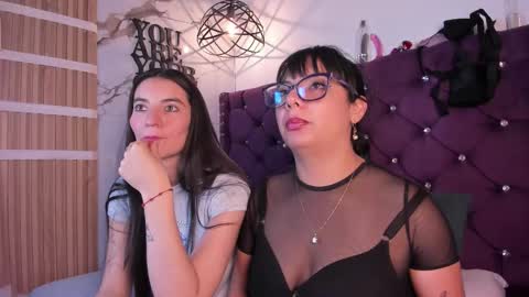 Snapshot of valkiria_and_dione chatting on 02-11-26, 08:14 Valkiria and Dione online show from 02-11-26, 08:14