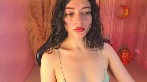 Valkiria  online show from 11-18-25, 01:15