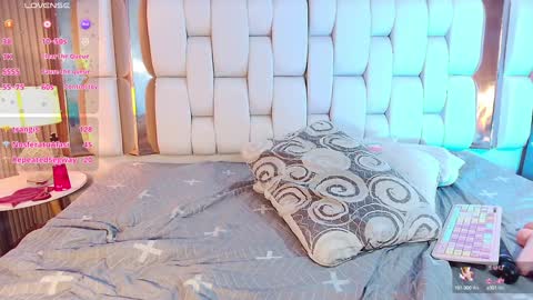 Valkiria moore  online show from 01-21-25, 11:02