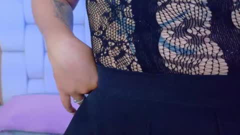 Valkiria moore  online show from 10-12-25, 07:35