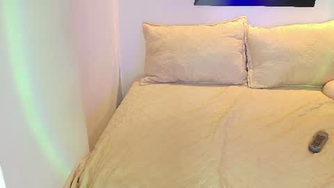 Valkiria moore  online show from 06-11-26, 12:32