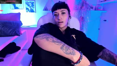 Valkiria online show from 10-11-25, 05:28