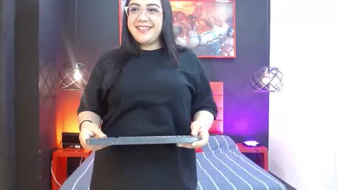 Valkirye  online show from 03-21-26, 11:04