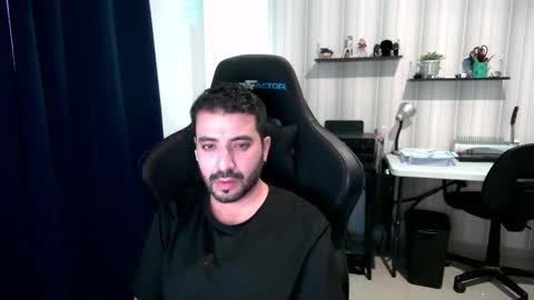 Roberto Carlos online show from 11-02-25, 08:22