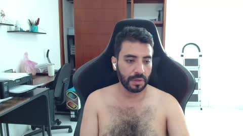 Roberto Carlos online show from 04-18-26, 09:48