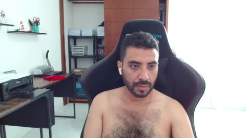 Roberto Carlos online show from 04-25-26, 11:13