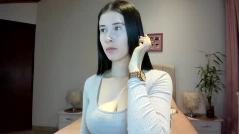 Snapshot of vallejo_macarena chatting on 11-22-25, 03:16 Macarena online show from 11-22-25, 03:16