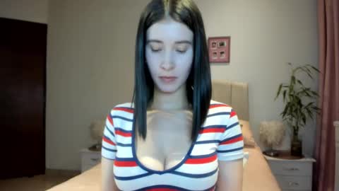Snapshot of vallejo_macarena chatting on 12-03-25, 03:58 Macarena online show from 12-03-25, 03:58