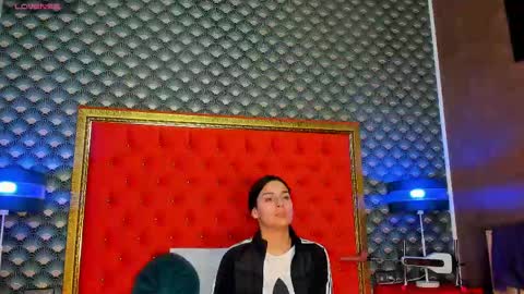 Snapshot of valleriejonnes chatting on 02-16-25, 07:49 Valerie Val V online show from 02-16-25, 07:49