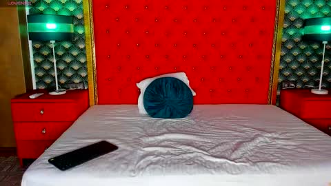 Snapshot of valleriejonnes chatting on 10-05-25, 07:45 Valerie Val V online show from 10-05-25, 07:45