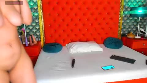 Snapshot of valleriejonnes chatting on 06-10-26, 04:45 Valerie Val V online show from 06-10-26, 04:45