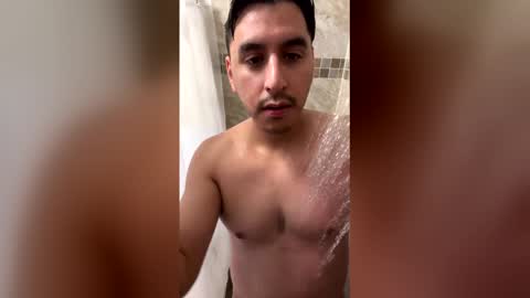 Snapshot of valleyboi818 chatting on 12-14-25, 11:31 horny all the time. online show from 12-14-25, 11:31