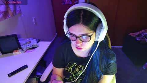 Im Violet online show from 01-01-25, 12:11