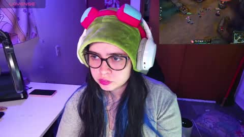 Im Violet online show from 01-23-25, 02:23