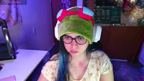 Im Violet online show from 01-23-25, 05:24