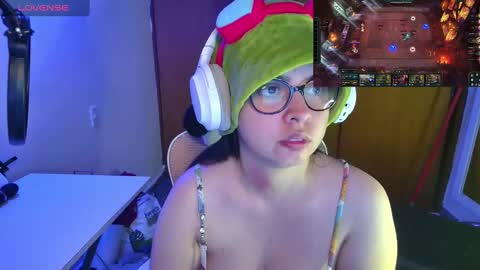 Im Violet online show from 03-12-25, 01:47