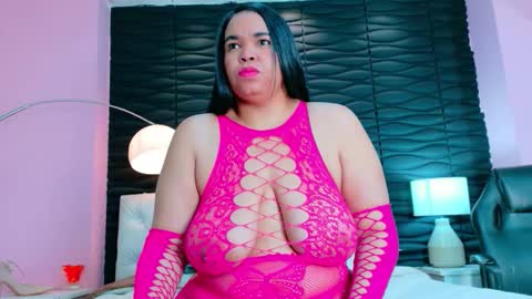 Snapshot of valrery_roussex chatting on 11-03-25, 03:24 Valery online show from 11-03-25, 03:24