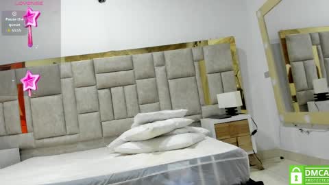 Snapshot of valtira_nova chatting on 04-30-26, 04:57 valtira nova online show from 04-30-26, 04:57