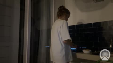 valure_lera online show from 03-02-25, 08:50