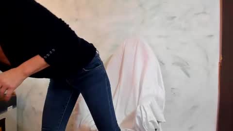 valentina online show from 12-14-24, 12:33