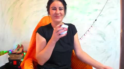 valentina online show from 01-04-25, 08:17