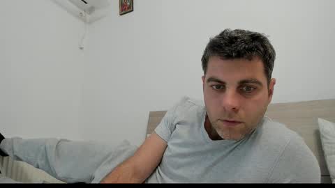 Snapshot of valyvalisimo chatting on 01-11-26, 01:38 valyvalisimo online show from 01-11-26, 01:38