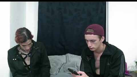 Vamp Noah and Dan online show from 12-26-24, 01:29