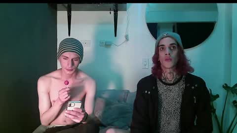 Vamp Noah and Dan online show from 02-01-25, 05:18