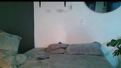 Vamp Noah and Dan online show from 02-01-25, 07:23