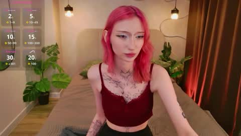 Snapshot of vampray_ chatting on 05-26-26, 09:22 Leyla online show from 05-26-26, 09:22