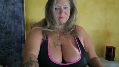 vampwoman online show from 04-01-26, 02:58