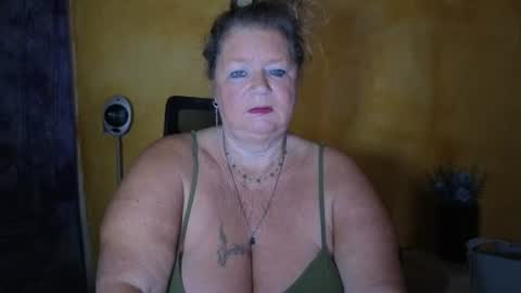 vampwoman online show from 07-21-26, 05:54