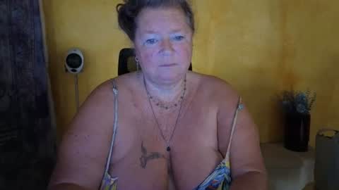 vampwoman online show from 07-23-26, 07:17