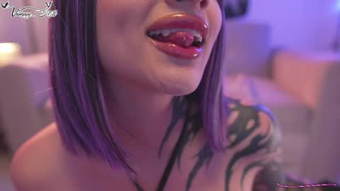 Snapshot of vampyy_doll chatting on 10-04-25, 01:47 Please help me to reach 300 thumbs up online show from 10-04-25, 01:47