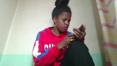 Snapshot of vanafiry chatting on 01-12-25, 06:38 vanafiry online show from 01-12-25, 06:38