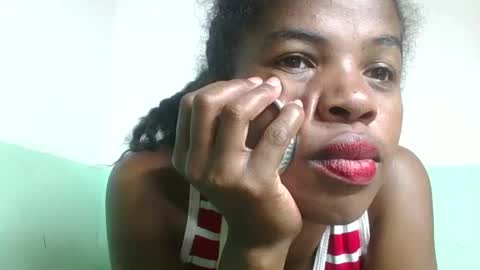 Snapshot of vanafiry chatting on 02-08-25, 06:43 vanafiry online show from 02-08-25, 06:43