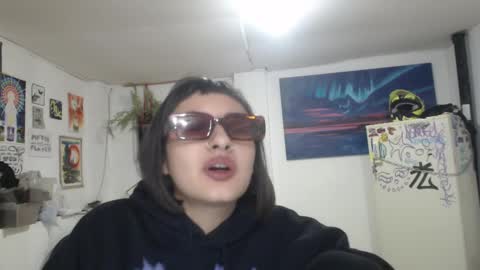 Snapshot of vandalovee chatting on 01-13-25, 03:45 Babi Alu online show from 01-13-25, 03:45