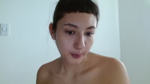 Snapshot of vandalovee chatting on 01-15-25, 08:26 Babi Alu online show from 01-15-25, 08:26