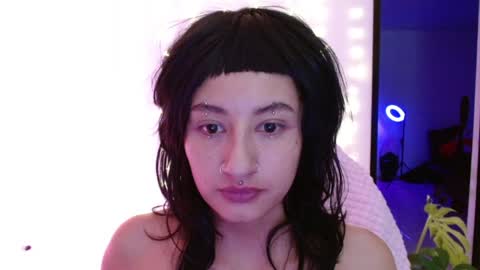 Snapshot of vandalovee chatting on 01-16-25, 07:38 Babi Alu online show from 01-16-25, 07:38