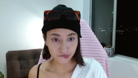 Snapshot of vandalovee chatting on 01-21-25, 06:33 Babi Alu online show from 01-21-25, 06:33