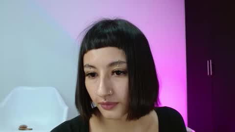 Snapshot of vandalovee chatting on 02-11-25, 05:47 Babi Alu online show from 02-11-25, 05:47